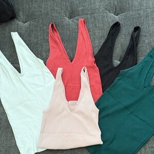 Express Ribbed V-Neck Tank Tops XS